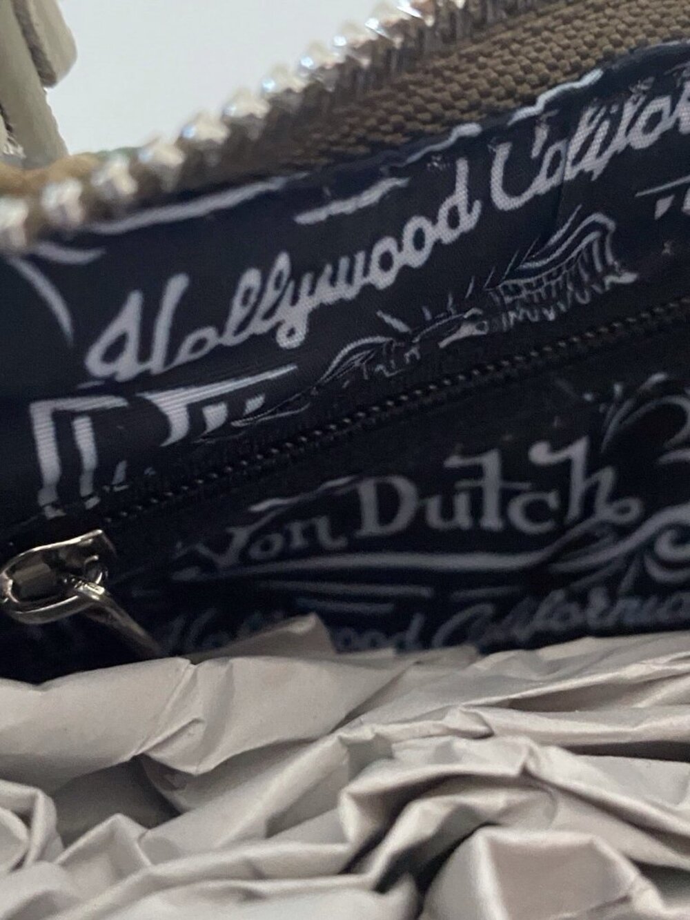 Von Dutch Shoulder Bag Green Khaki Camo Print W/Charms Logo NEW - Picture 14 of 14
